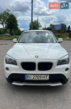 Внедорожник / Кроссовер BMW X1 2010 в 