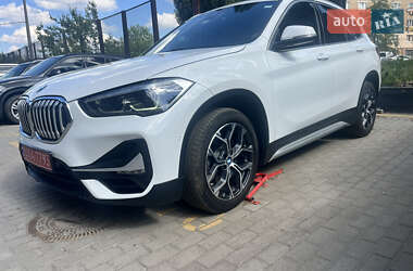 Внедорожник / Кроссовер BMW X1 2020 в Киеве