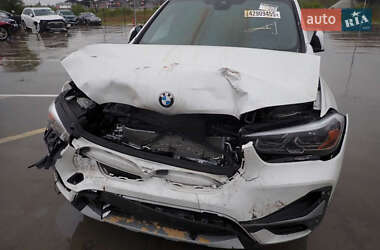 Внедорожник / Кроссовер BMW X1 2021 в 