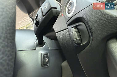 Позашляховик / Кросовер BMW X1 2014 в 