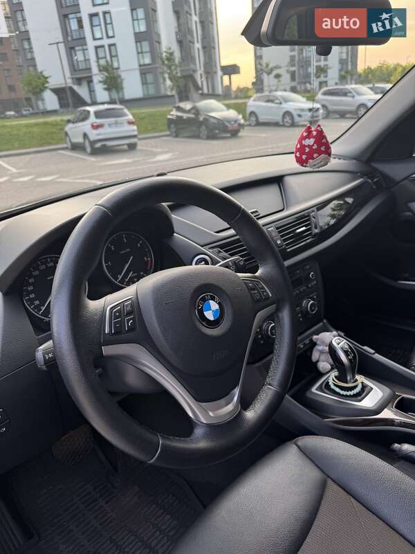 Позашляховик / Кросовер BMW X1 2014 в Луцьку