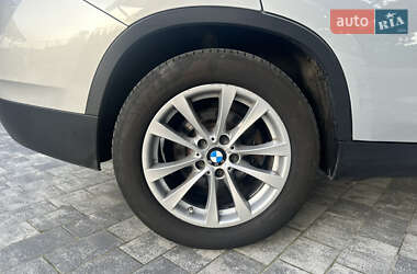 Позашляховик / Кросовер BMW X1 2009 в 