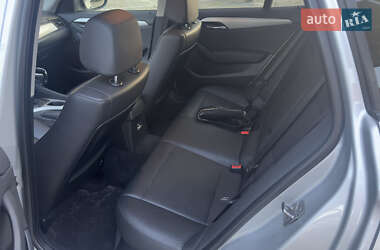 Позашляховик / Кросовер BMW X1 2009 в 