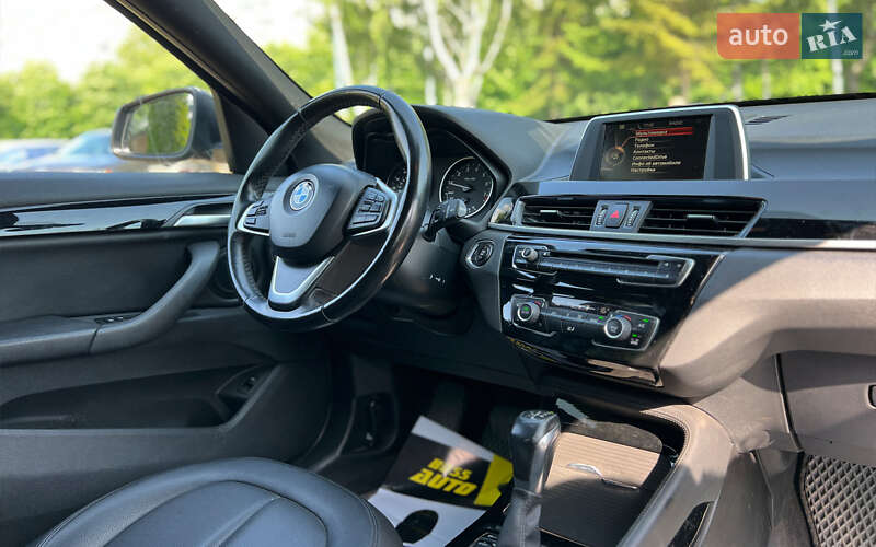 Внедорожник / Кроссовер BMW X1 2016 в Львове