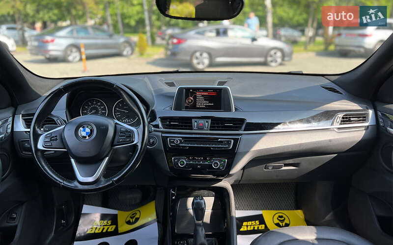 Внедорожник / Кроссовер BMW X1 2016 в Львове