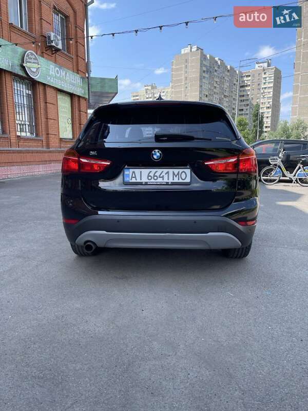 Внедорожник / Кроссовер BMW X1 2017 в Киеве