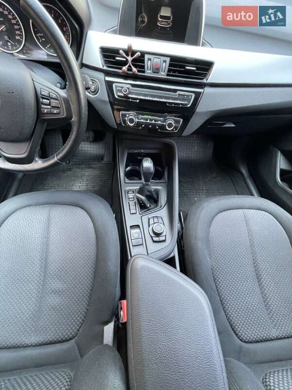 Внедорожник / Кроссовер BMW X1 2017 в Киеве