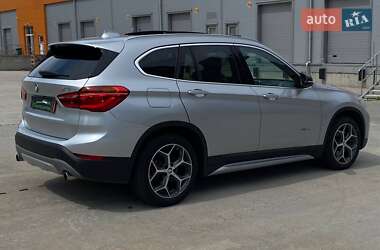 Внедорожник / Кроссовер BMW X1 2017 в 