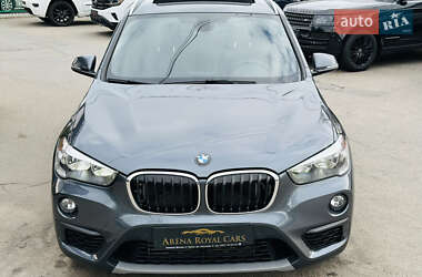 Внедорожник / Кроссовер BMW X1 2017 в 