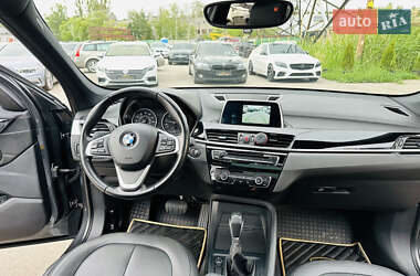 Внедорожник / Кроссовер BMW X1 2017 в 