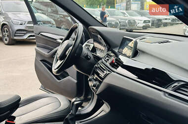 Внедорожник / Кроссовер BMW X1 2017 в 