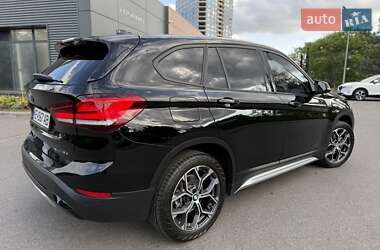 Позашляховик / Кросовер BMW X1 2020 в 