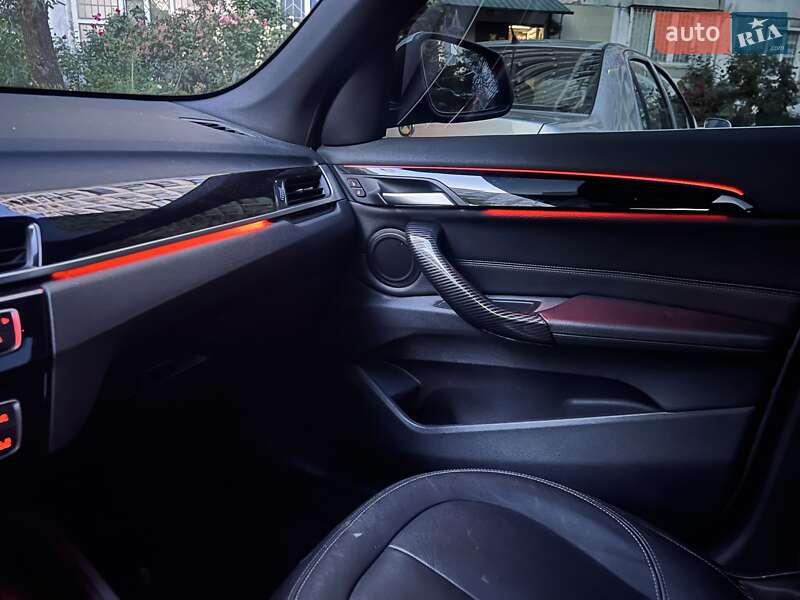 Внедорожник / Кроссовер BMW X1 2017 в Киеве