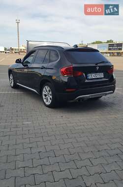 Позашляховик / Кросовер BMW X1 2014 в 