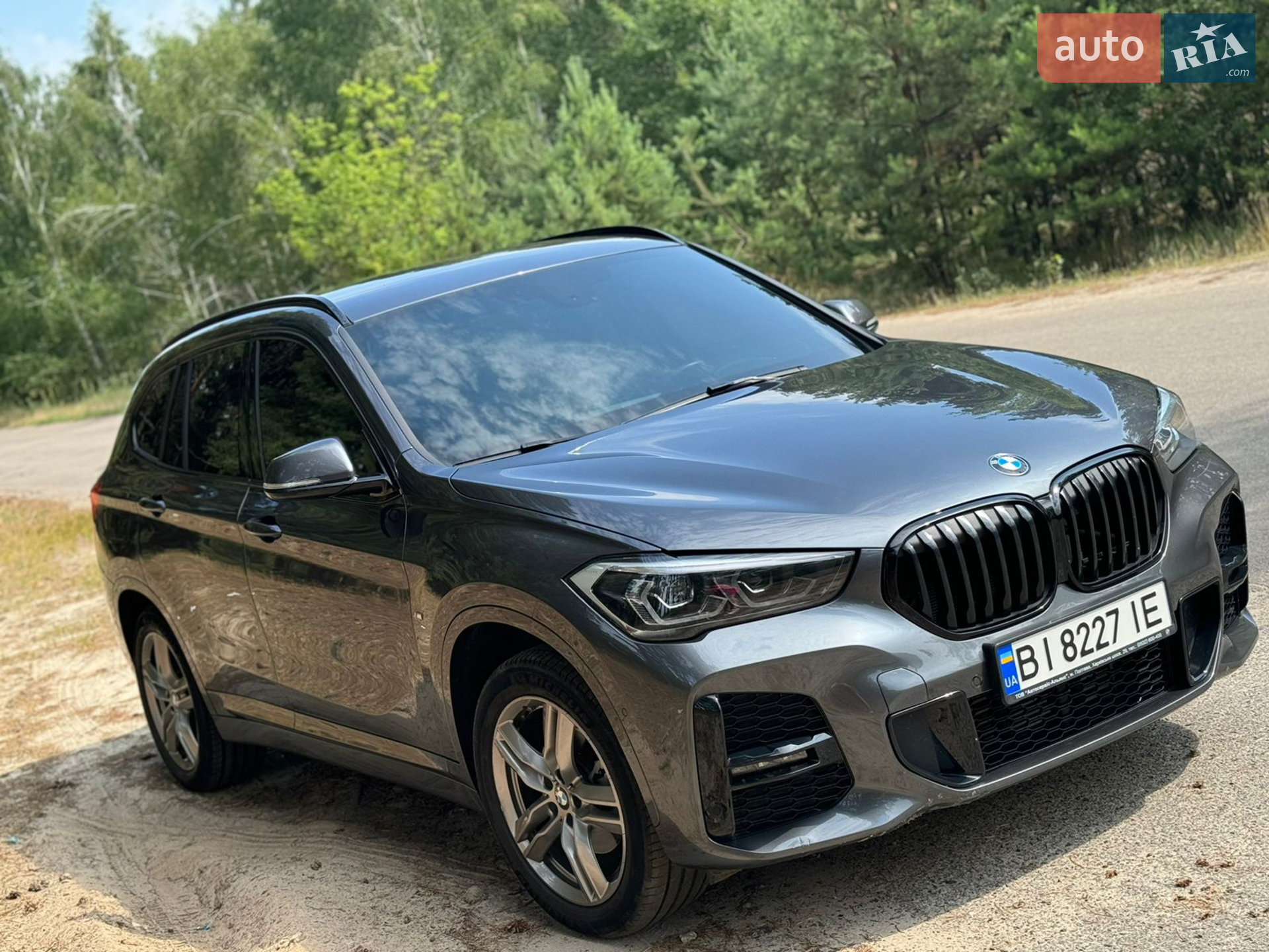 2022 BMW X1 - фото 1