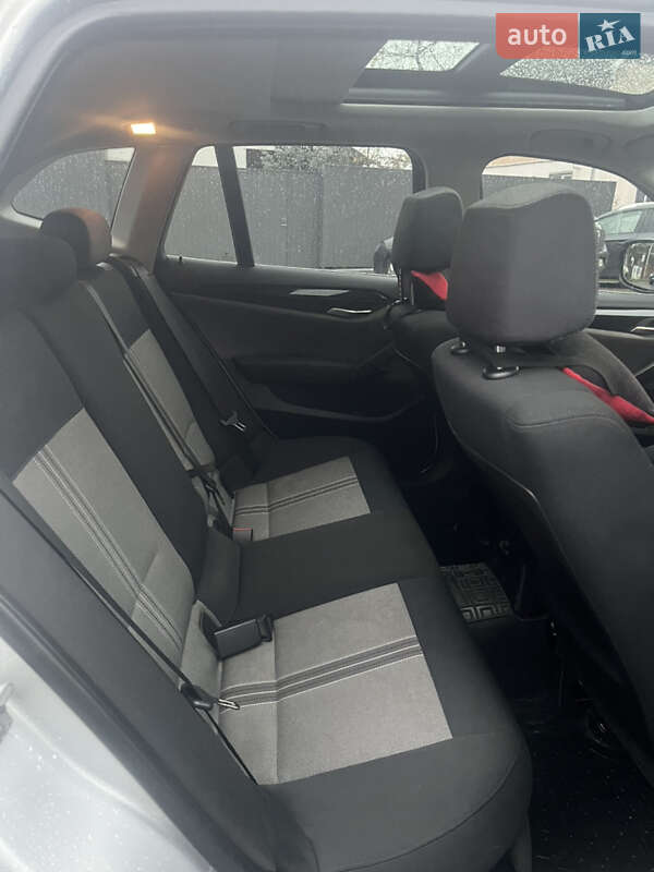 Внедорожник / Кроссовер BMW X1 2011 в Калуше