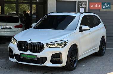 Внедорожник / Кроссовер BMW X1 2015 в 