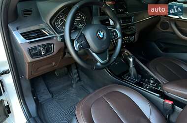 Внедорожник / Кроссовер BMW X1 2015 в 