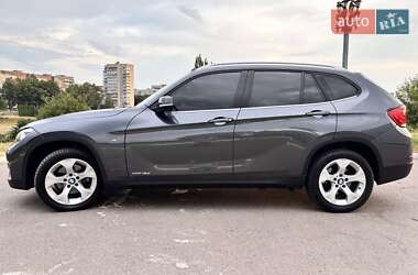 Внедорожник / Кроссовер BMW X1 2012 в 