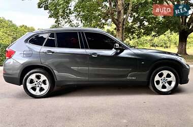 Внедорожник / Кроссовер BMW X1 2012 в 