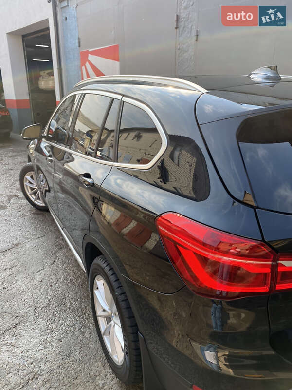 Позашляховик / Кросовер BMW X1 2015 в Києві