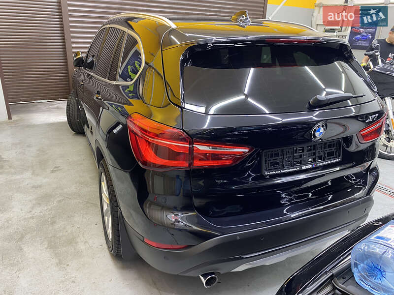 Позашляховик / Кросовер BMW X1 2015 в Києві