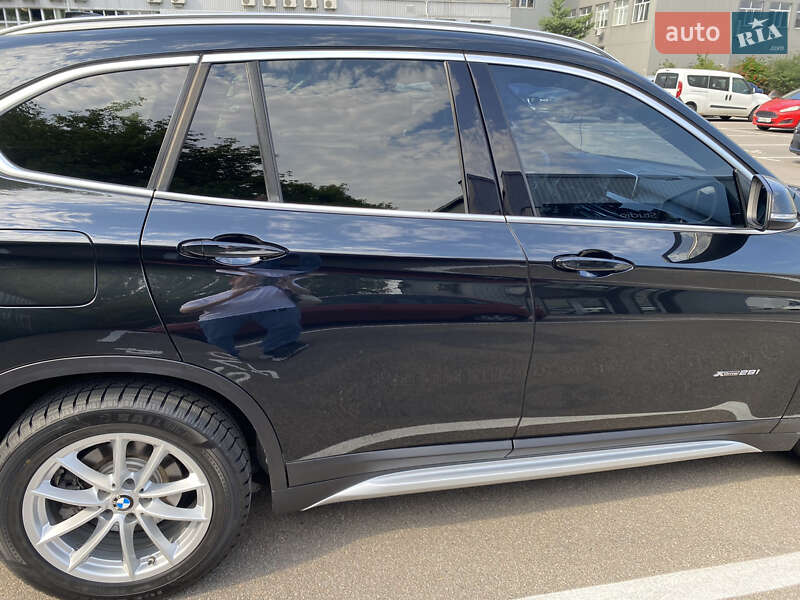 Позашляховик / Кросовер BMW X1 2015 в Києві