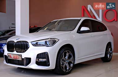 Внедорожник / Кроссовер BMW X1 2017 в 