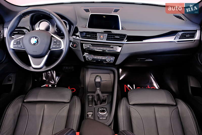 Внедорожник / Кроссовер BMW X1 2017 в Одессе