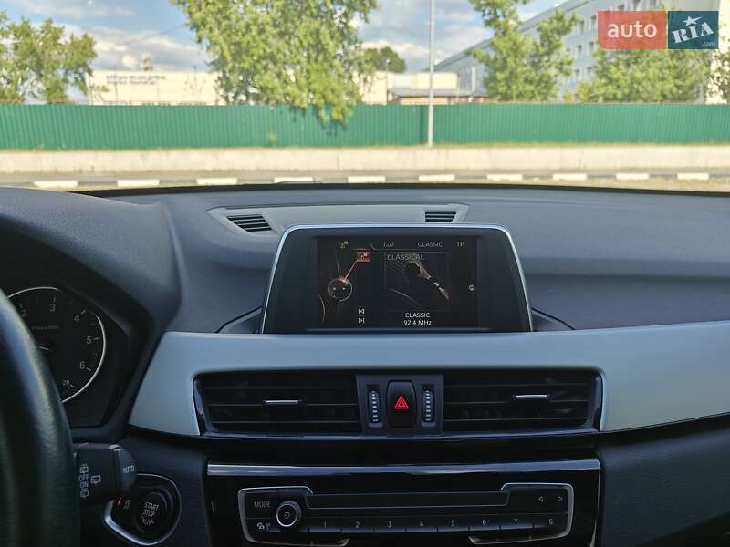 Позашляховик / Кросовер BMW X1 2016 в Києві