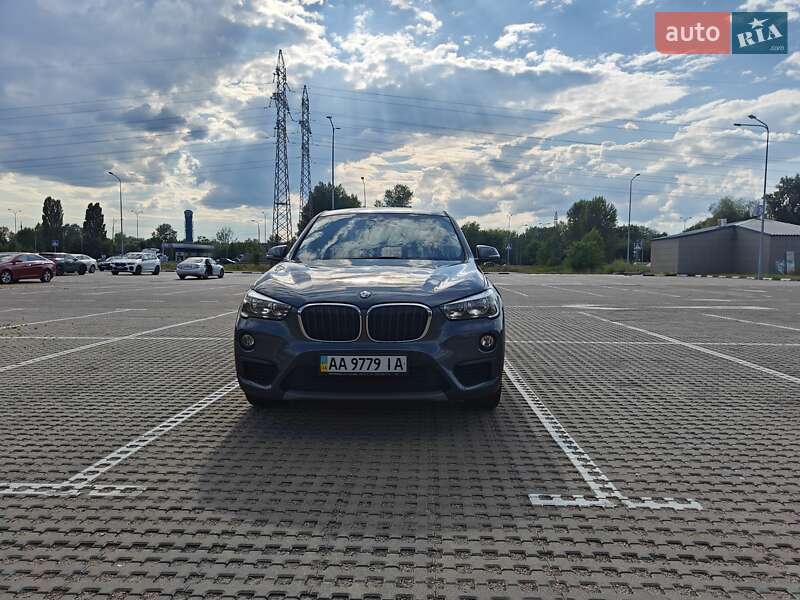 Позашляховик / Кросовер BMW X1 2016 в Києві
