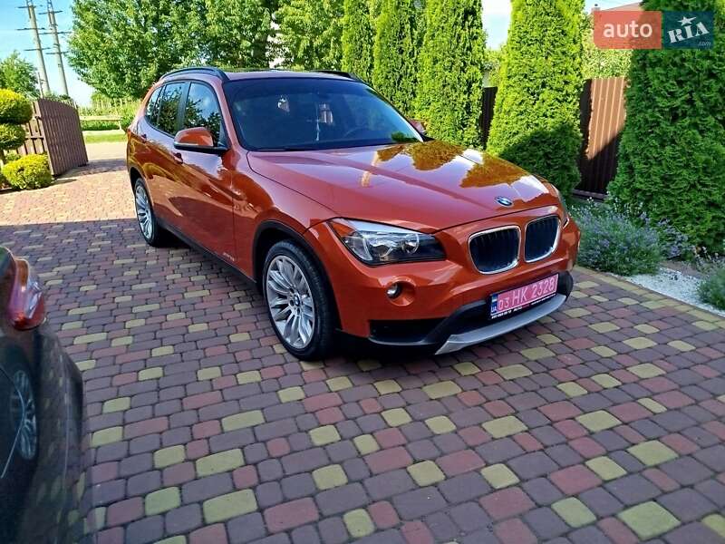 Внедорожник / Кроссовер BMW X1 2013 в Владимире