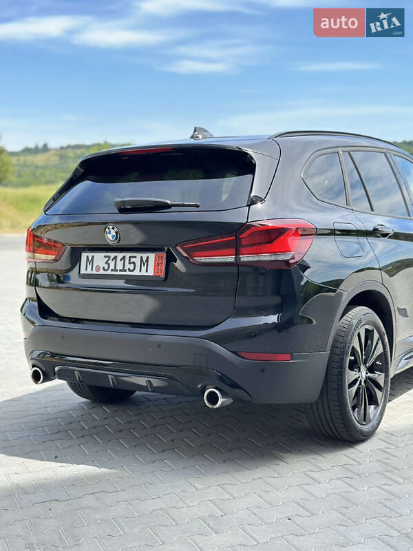 Позашляховик / Кросовер BMW X1 2021 в Чернівцях