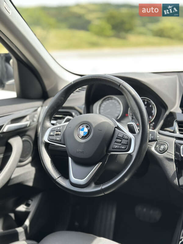 Позашляховик / Кросовер BMW X1 2021 в Чернівцях