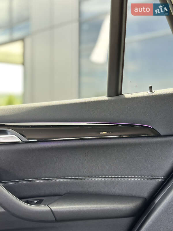Позашляховик / Кросовер BMW X1 2021 в Чернівцях