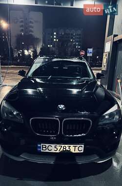 Внедорожник / Кроссовер BMW X1 2014 в 