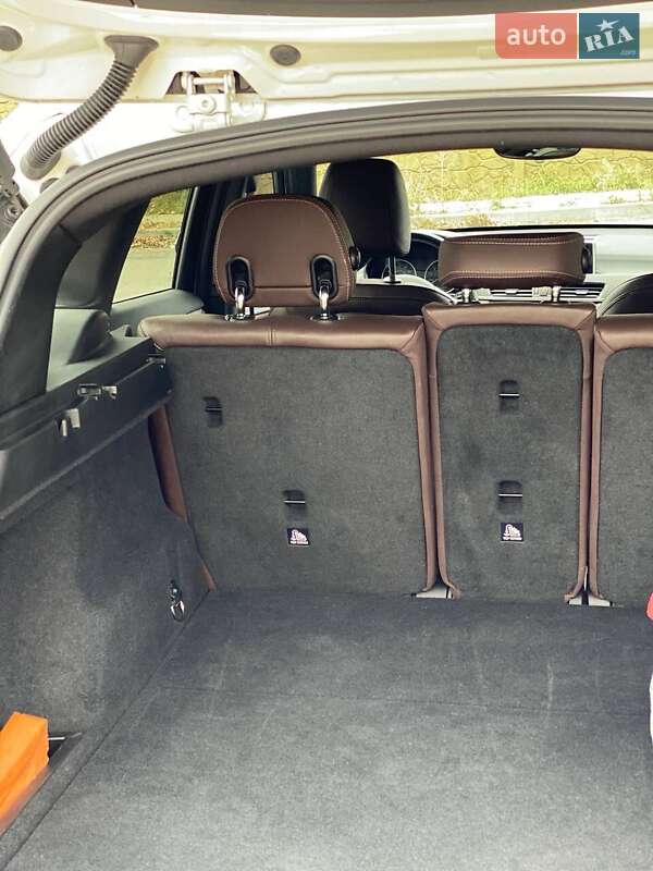 Внедорожник / Кроссовер BMW X1 2017 в Киеве