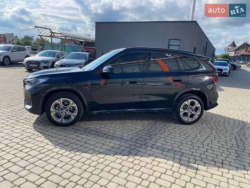 Внедорожник / Кроссовер BMW X1 2024 в Львове