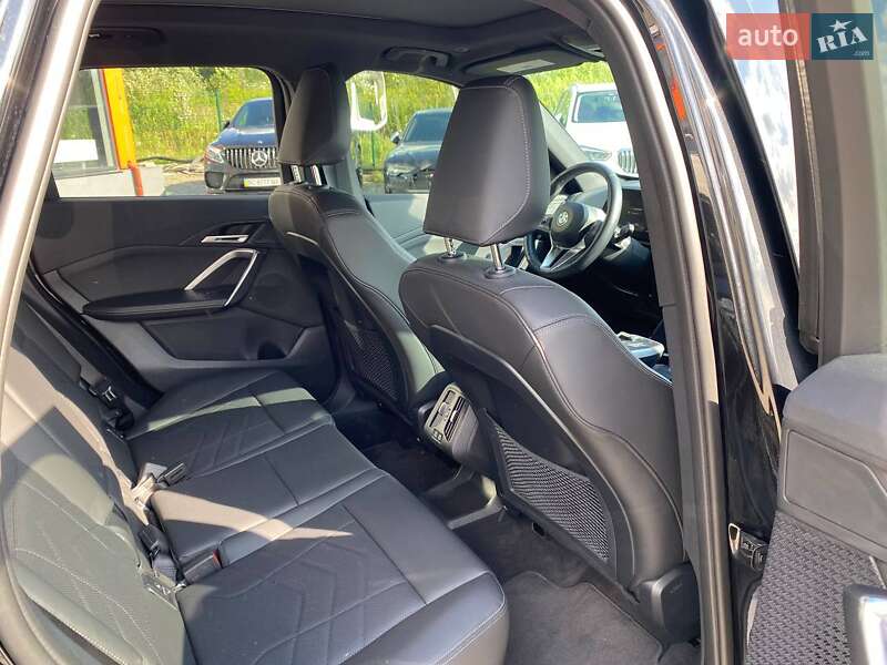 Внедорожник / Кроссовер BMW X1 2024 в Львове