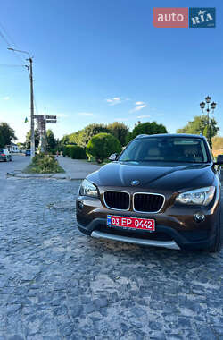 Позашляховик / Кросовер BMW X1 2013 в 