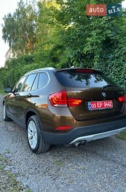 Позашляховик / Кросовер BMW X1 2013 в 