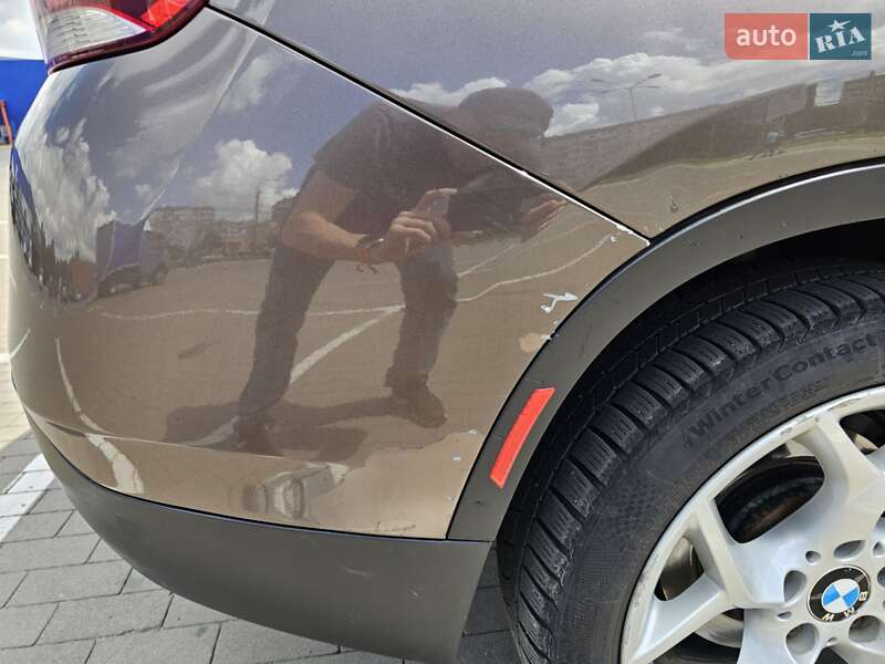 Внедорожник / Кроссовер BMW X1 2010 в Сумах