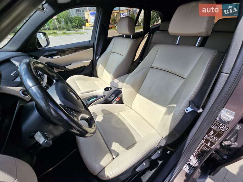 Внедорожник / Кроссовер BMW X1 2010 в Сумах