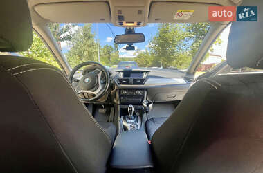 Позашляховик / Кросовер BMW X1 2015 в 