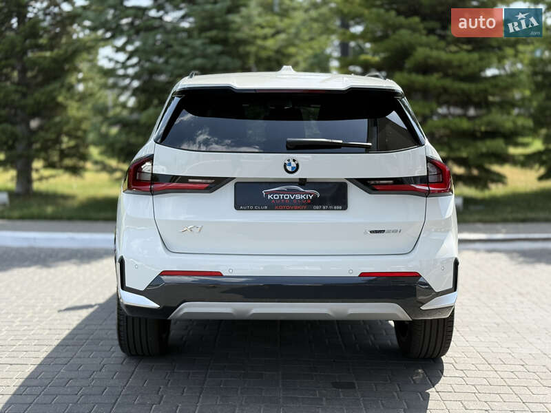 Внедорожник / Кроссовер BMW X1 2024 в Одессе