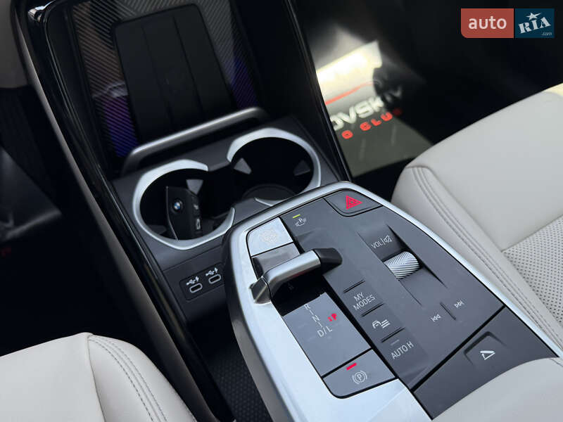 Внедорожник / Кроссовер BMW X1 2024 в Одессе