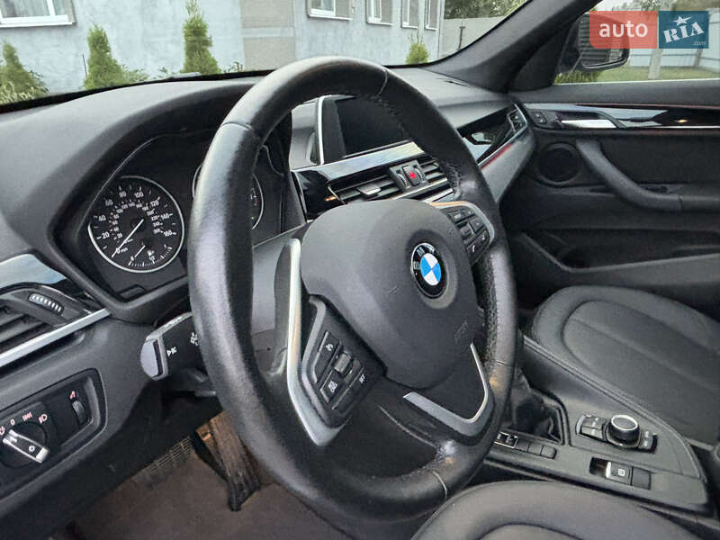 Позашляховик / Кросовер BMW X1 2017 в Полтаві