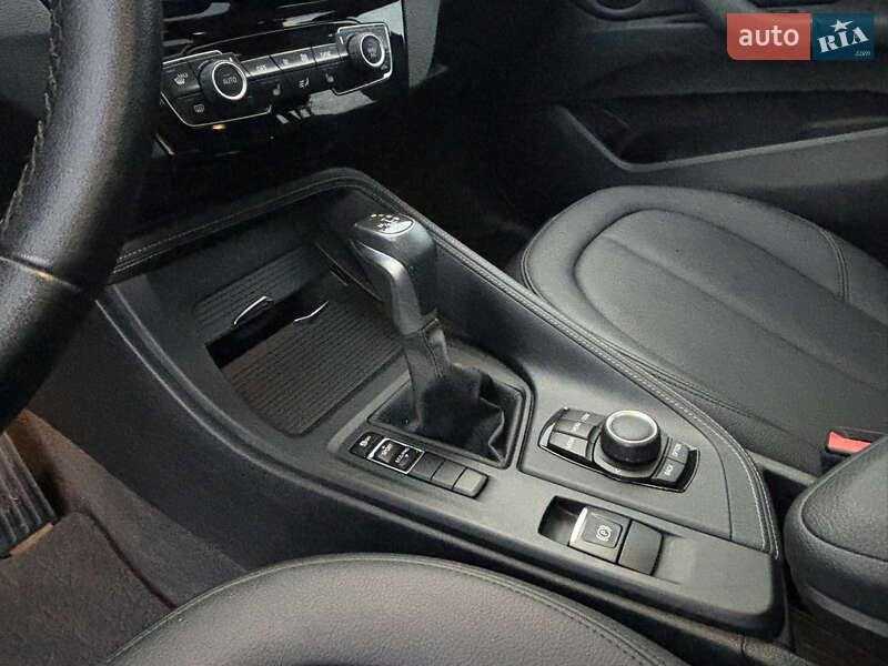 Позашляховик / Кросовер BMW X1 2017 в Полтаві