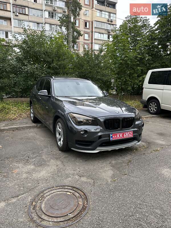 Внедорожник / Кроссовер BMW X1 2015 в Киеве