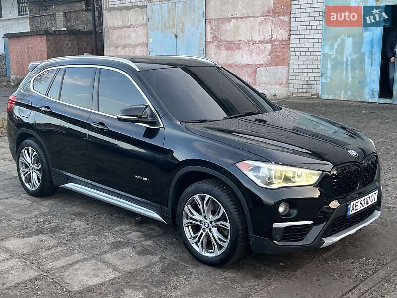 Внедорожник / Кроссовер BMW X1 2015 в Чумаках